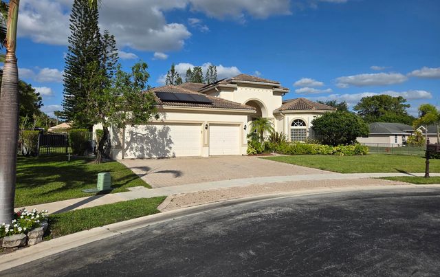 2926 E Fontana Court, Royal Palm Beach, FL 33411