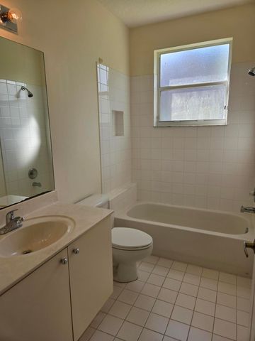 2926 E Fontana Court, Royal Palm Beach, FL 33411