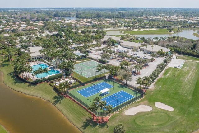 2926 E Fontana Court, Royal Palm Beach, FL 33411