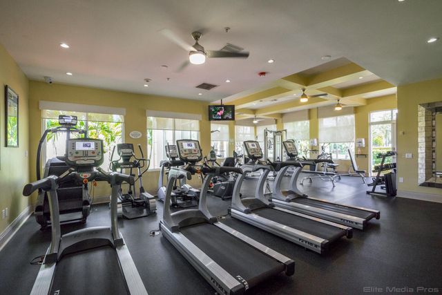2926 E Fontana Court, Royal Palm Beach, FL 33411