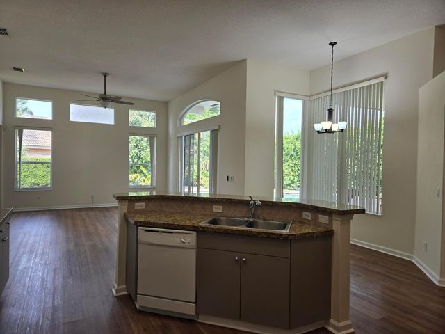 2926 E Fontana Court, Royal Palm Beach, FL 33411