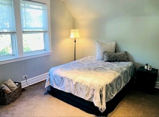 1123 S East Avenue 2, Oak Park, IL 60304