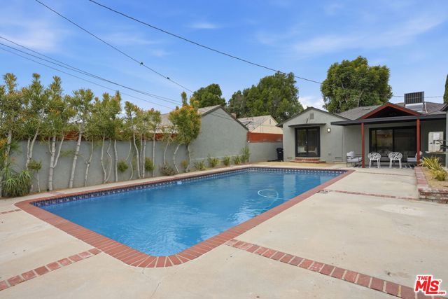 7530 Gaviota Avenue, Van Nuys (los Angeles), CA 91406