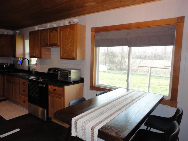 4219 W 110th Avenue, Allegan, MI 49010