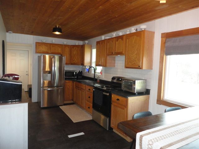 4219 W 110th Avenue, Allegan, MI 49010