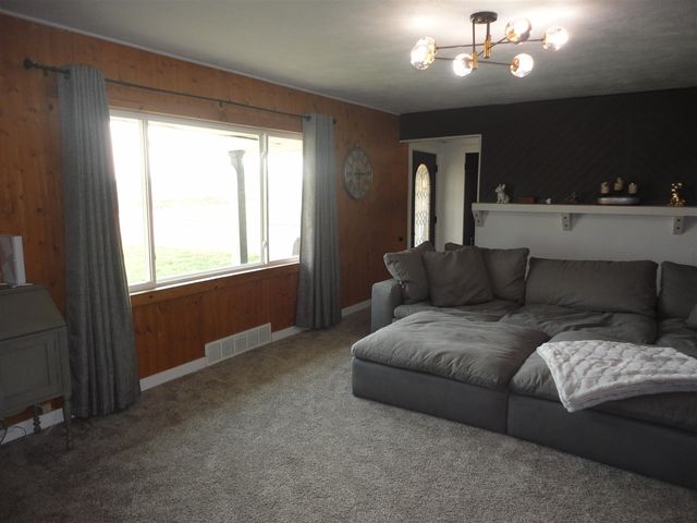 4219 W 110th Avenue, Allegan, MI 49010