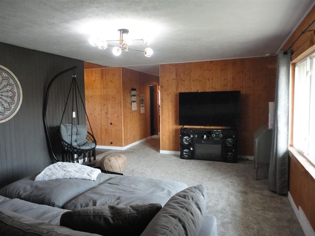 4219 W 110th Avenue, Allegan, MI 49010