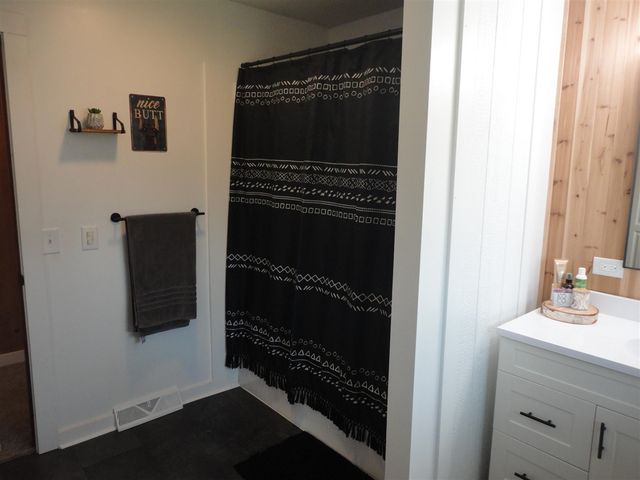 4219 W 110th Avenue, Allegan, MI 49010