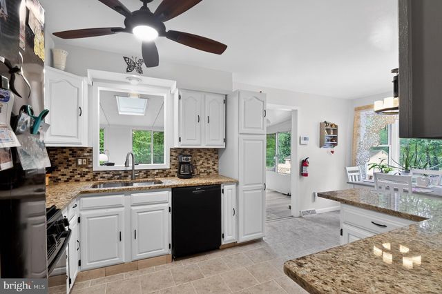712 TUCKAHOE RD, Vineland, NJ 08360