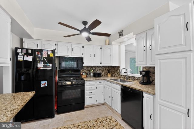 712 TUCKAHOE RD, Vineland, NJ 08360