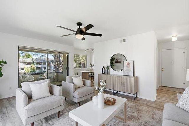 777 San Antonio Road 128, Palo Alto, CA 94303