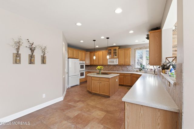 26 Jefferson Court, Jackson, NJ 08527