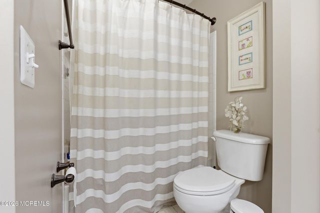 26 Jefferson Court, Jackson, NJ 08527