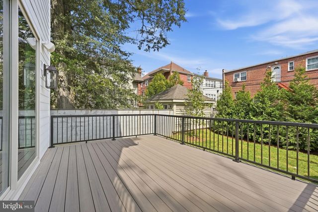 423 N EDGEWOOD ST, Arlington, VA 22201