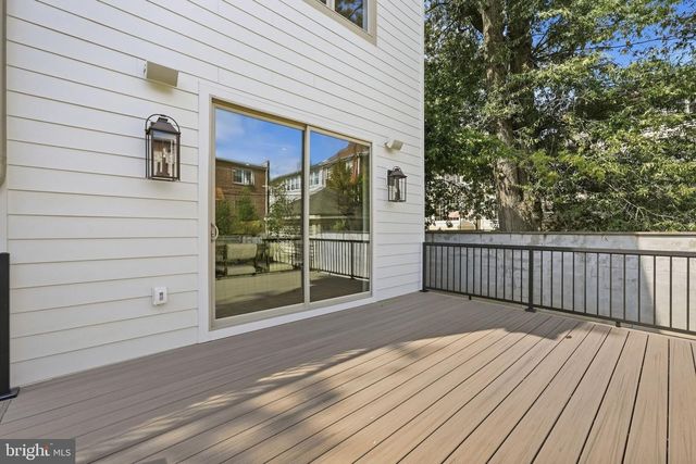423 N EDGEWOOD ST, Arlington, VA 22201