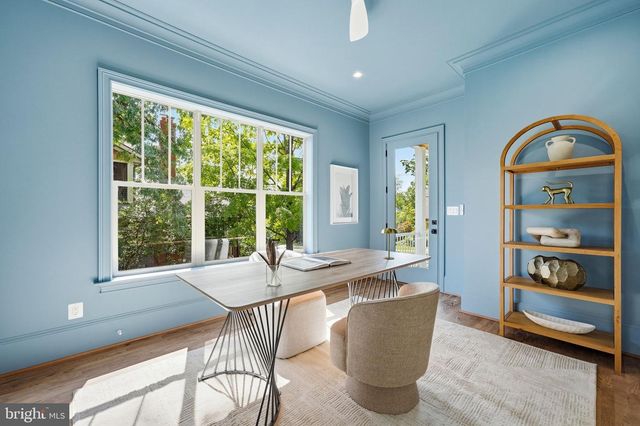 423 N EDGEWOOD ST, Arlington, VA 22201