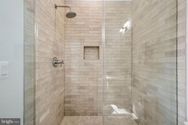 423 N EDGEWOOD ST, Arlington, VA 22201