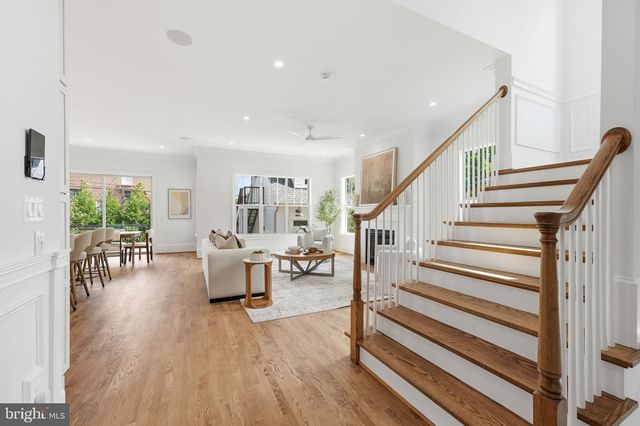 423 N EDGEWOOD ST, Arlington, VA 22201