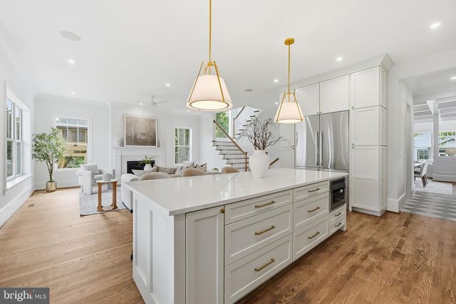 423 N EDGEWOOD ST, Arlington, VA 22201
