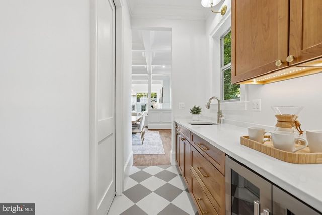 423 N EDGEWOOD ST, Arlington, VA 22201