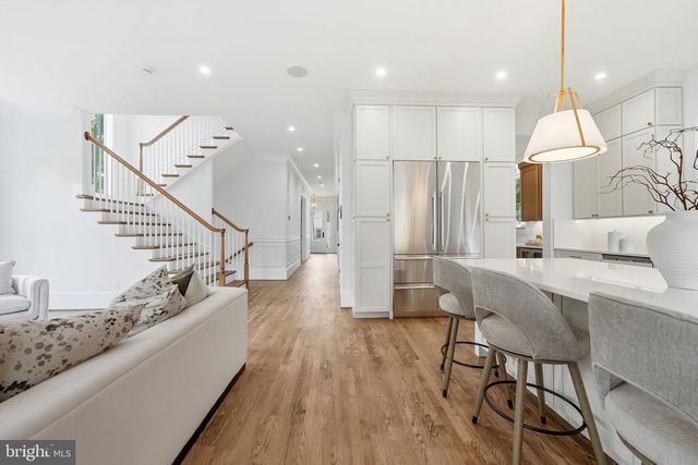 423 N EDGEWOOD ST, Arlington, VA 22201