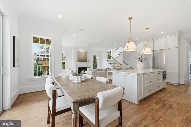 423 N EDGEWOOD ST, Arlington, VA 22201