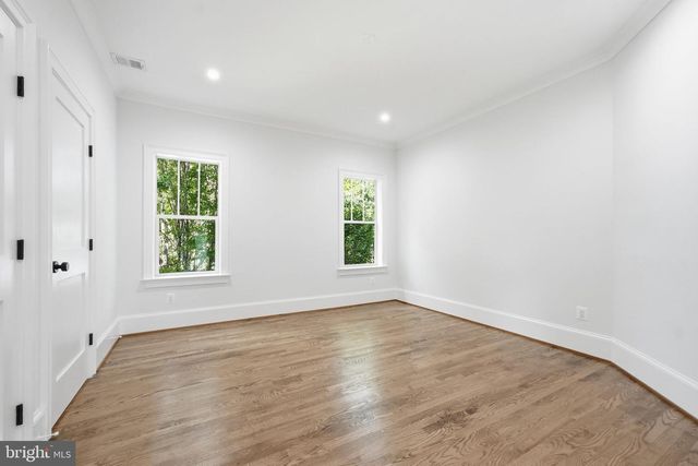 423 N EDGEWOOD ST, Arlington, VA 22201
