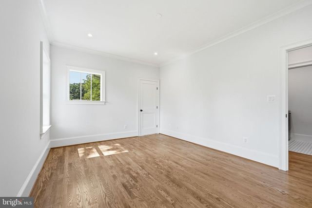 423 N EDGEWOOD ST, Arlington, VA 22201