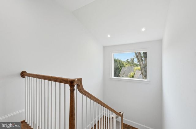 423 N EDGEWOOD ST, Arlington, VA 22201