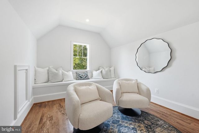 423 N EDGEWOOD ST, Arlington, VA 22201