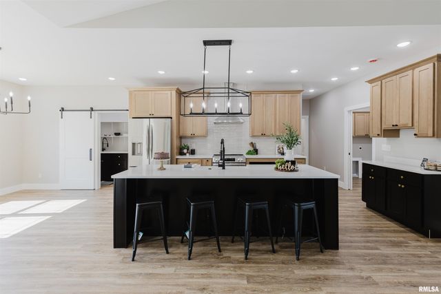 704 JONATHAN Lane, Carterville, IL 62918