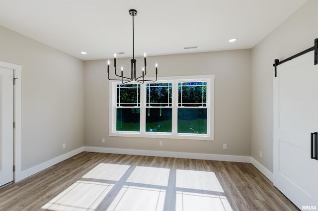 704 JONATHAN Lane, Carterville, IL 62918