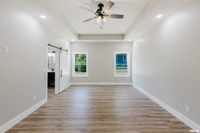 704 JONATHAN Lane, Carterville, IL 62918