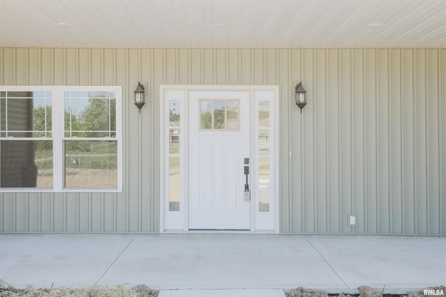 704 JONATHAN Lane, Carterville, IL 62918