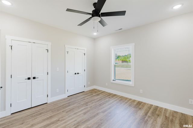 704 JONATHAN Lane, Carterville, IL 62918