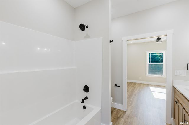 704 JONATHAN Lane, Carterville, IL 62918