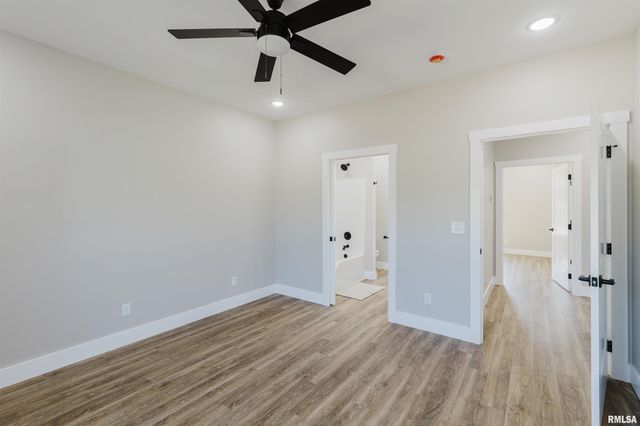 704 JONATHAN Lane, Carterville, IL 62918