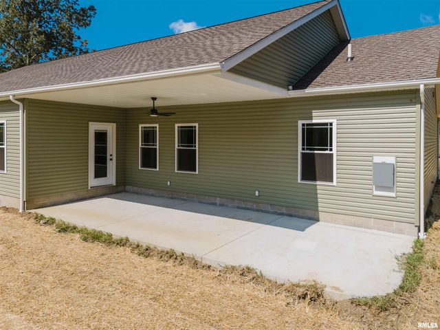 704 JONATHAN Lane, Carterville, IL 62918