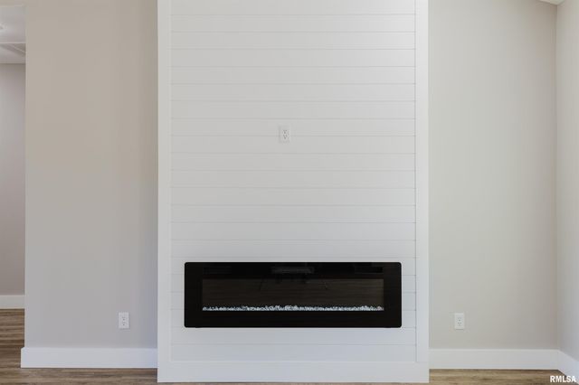 704 JONATHAN Lane, Carterville, IL 62918