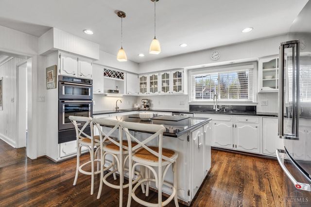 7720 Chumani Lane, Indian Hill, OH 45243
