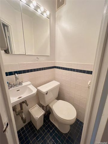 69-22 198th Street, Fresh Meadows, NY 11365