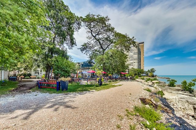 6171 N Sheridan Road 806, Chicago, IL 60660