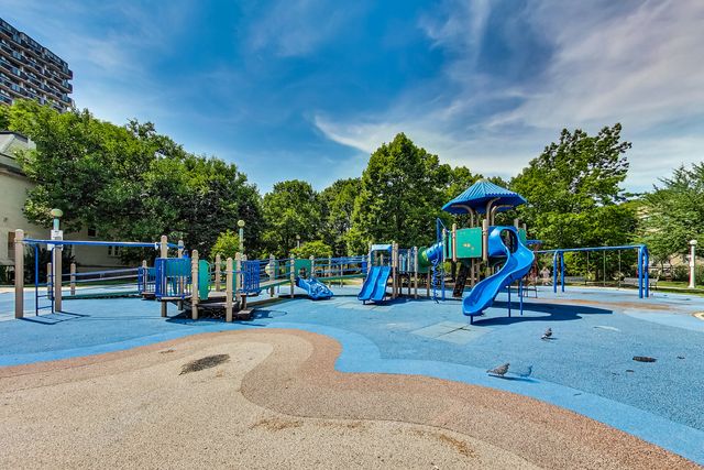 6171 N Sheridan Road 806, Chicago, IL 60660