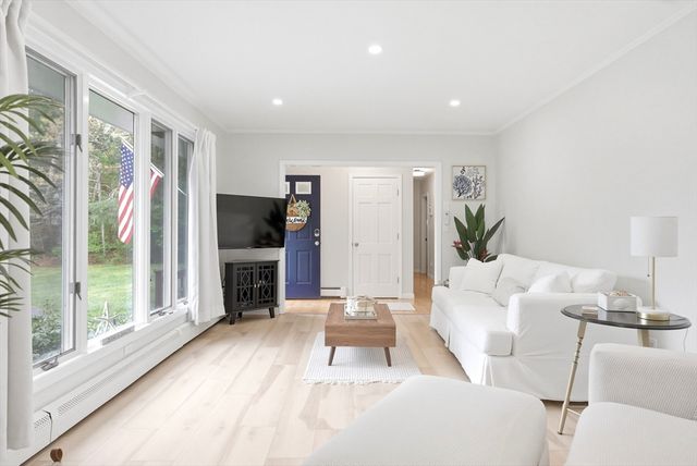 1519 Santuit Newtown Rd, Barnstable, MA 02635