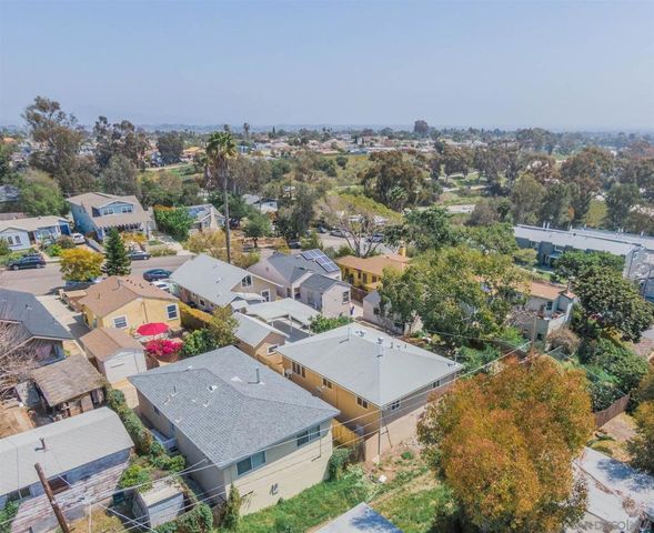 22 Cherokee Pt., San Diego, CA 92104