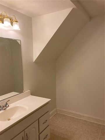 912 Tarry Post Court, Suwanee, GA 30024
