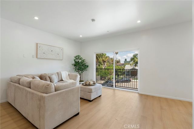 2515 Alsace Avenue, Los Angeles, CA 90016
