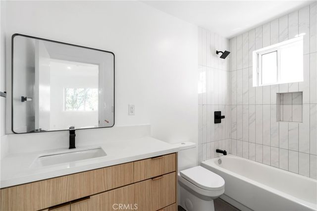 2515 Alsace Avenue, Los Angeles, CA 90016