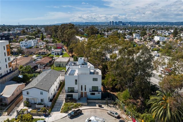 2515 Alsace Avenue, Los Angeles, CA 90016