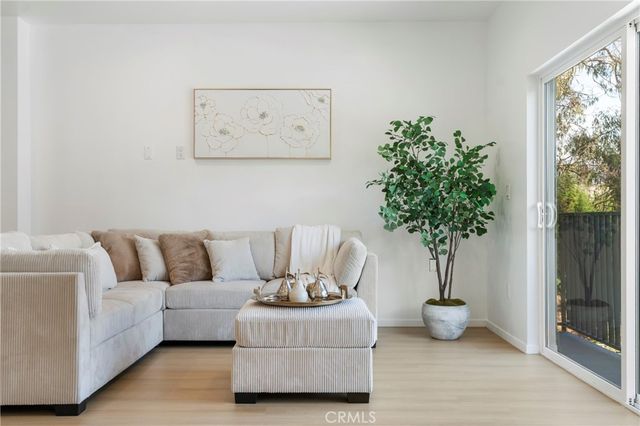 2515 Alsace Avenue, Los Angeles, CA 90016